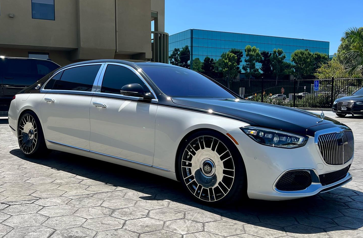 Maybach S on Rent in Ahmedabad